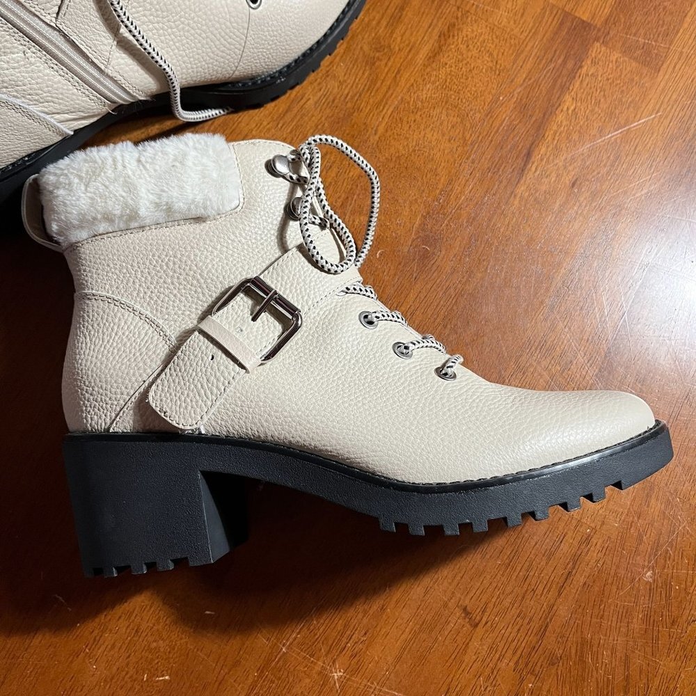 Saks Fifth Avenue Leather‎ Chunky Heel Boot Womens 9 Y2K 00s Rubber Heel White